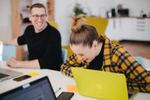 Six Professional Etiquettes to Maintain at Workplace